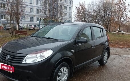 Renault Sandero I, 2012 год, 650 000 рублей, 1 фотография