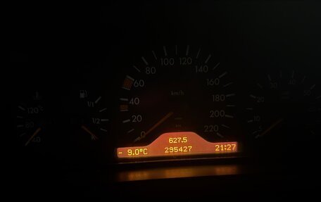 Mercedes-Benz G-Класс W463 рестайлинг _ii, 1996 год, 1 700 000 рублей, 14 фотография