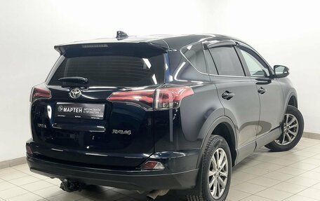 Toyota RAV4, 2018 год, 2 420 000 рублей, 4 фотография
