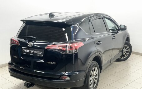 Toyota RAV4, 2018 год, 2 420 000 рублей, 8 фотография