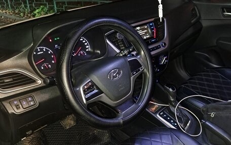 Hyundai Solaris II рестайлинг, 2017 год, 850 000 рублей, 8 фотография