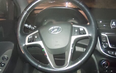 Hyundai Solaris II рестайлинг, 2016 год, 1 200 000 рублей, 8 фотография