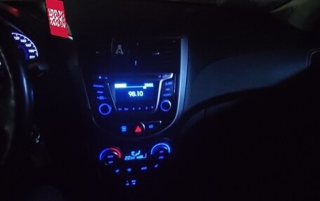 Hyundai Solaris II рестайлинг, 2016 год, 1 200 000 рублей, 7 фотография