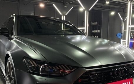 Audi RS 6, 2022 год, 14 700 000 рублей, 12 фотография