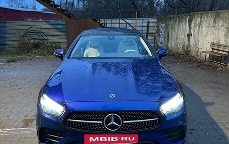 Mercedes-Benz E-Класс, 2020 год, 6 200 000 рублей, 2 фотография