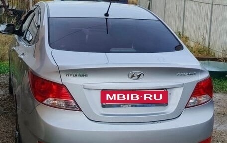 Hyundai Solaris II рестайлинг, 2012 год, 625 000 рублей, 2 фотография