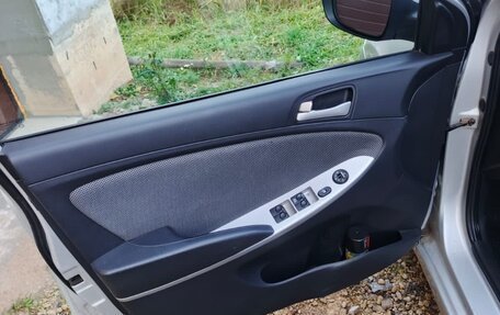 Hyundai Solaris II рестайлинг, 2012 год, 625 000 рублей, 9 фотография