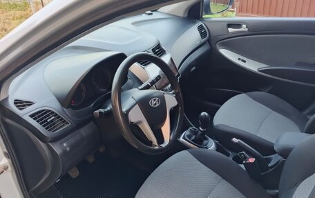 Hyundai Solaris II рестайлинг, 2012 год, 625 000 рублей, 8 фотография