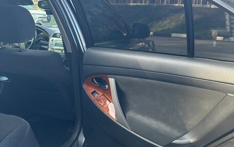 Toyota Camry, 2008 год, 1 300 000 рублей, 11 фотография