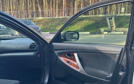 Toyota Camry, 2008 год, 1 300 000 рублей, 12 фотография