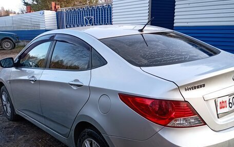 Hyundai Solaris II рестайлинг, 2011 год, 600 000 рублей, 5 фотография