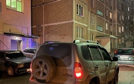 Chevrolet Niva I рестайлинг, 2015 год, 800 000 рублей, 3 фотография