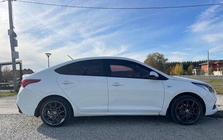 Hyundai Solaris II рестайлинг, 2018 год, 1 050 000 рублей, 6 фотография