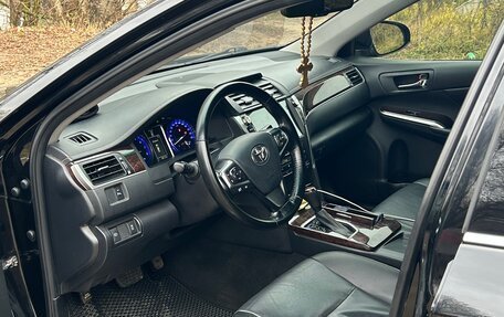 Toyota Camry, 2017 год, 2 150 000 рублей, 12 фотография