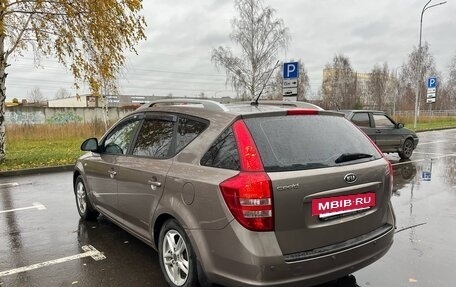 KIA cee'd I рестайлинг, 2009 год, 650 000 рублей, 7 фотография
