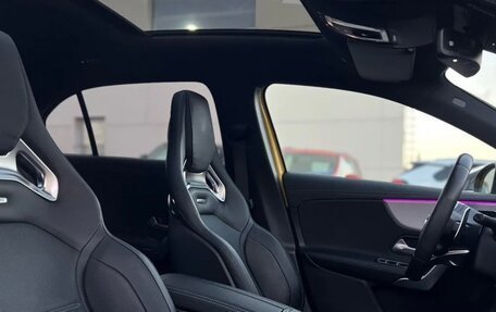 Mercedes-Benz A-Класс AMG, 2019 год, 4 500 000 рублей, 18 фотография