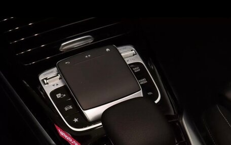 Mercedes-Benz A-Класс AMG, 2019 год, 4 500 000 рублей, 16 фотография