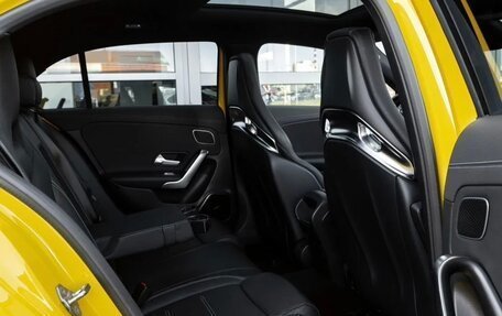 Mercedes-Benz A-Класс AMG, 2019 год, 4 500 000 рублей, 20 фотография