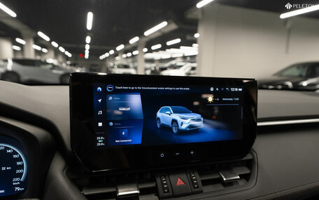 Toyota RAV4, 2025 год, 4 290 000 рублей, 15 фотография