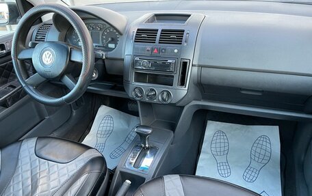 Volkswagen Polo IV рестайлинг, 2004 год, 299 000 рублей, 8 фотография