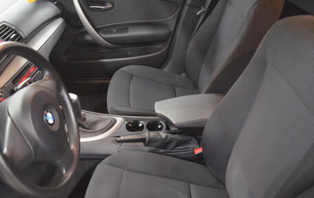 BMW 1 серия, 2010 год, 690 000 рублей, 10 фотография