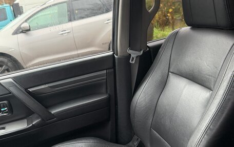 Mitsubishi Pajero IV, 2010 год, 1 250 000 рублей, 16 фотография