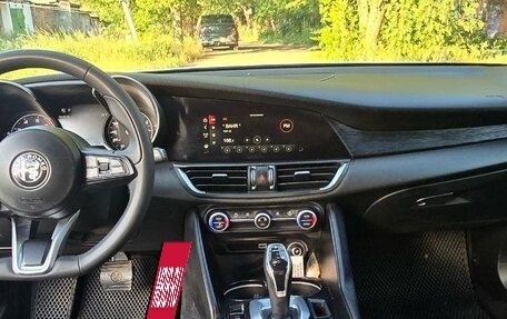 Alfa Romeo Giulia II, 2020 год, 2 400 000 рублей, 7 фотография