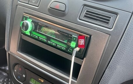 Ford Fiesta, 2006 год, 350 000 рублей, 7 фотография