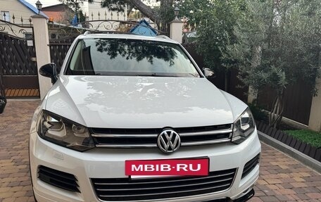 Volkswagen Touareg III, 2012 год, 2 250 000 рублей, 2 фотография