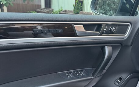 Volkswagen Touareg III, 2012 год, 2 250 000 рублей, 17 фотография