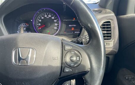 Honda Vezel, 2017 год, 1 400 000 рублей, 12 фотография