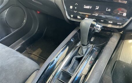 Honda Vezel, 2017 год, 1 400 000 рублей, 19 фотография