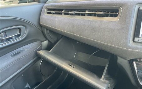 Honda Vezel, 2017 год, 1 400 000 рублей, 26 фотография