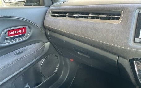 Honda Vezel, 2017 год, 1 400 000 рублей, 16 фотография