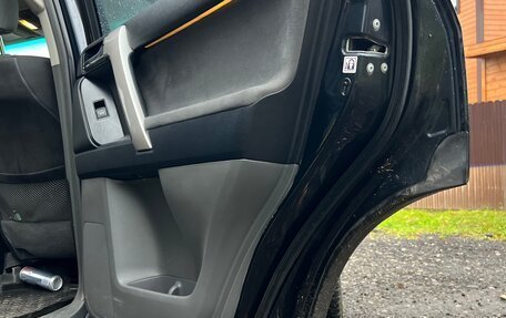 Toyota Land Cruiser Prado 150 рестайлинг 2, 2012 год, 2 400 000 рублей, 19 фотография