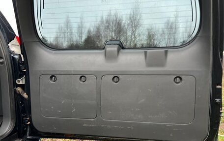 Toyota Land Cruiser Prado 150 рестайлинг 2, 2012 год, 2 400 000 рублей, 24 фотография