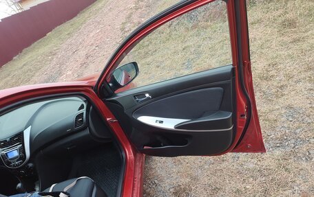 Hyundai Solaris II рестайлинг, 2012 год, 950 000 рублей, 9 фотография