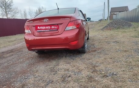 Hyundai Solaris II рестайлинг, 2012 год, 950 000 рублей, 5 фотография