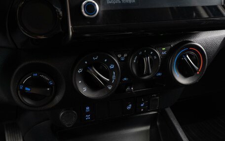 Toyota Hilux VIII, 2020 год, 3 989 000 рублей, 16 фотография