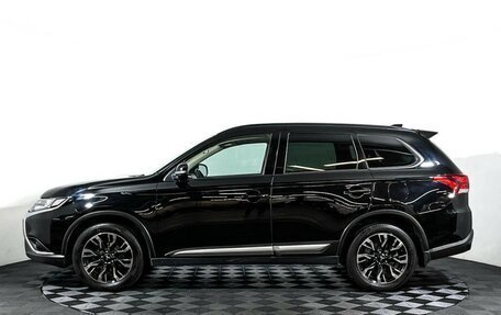 Mitsubishi Outlander III рестайлинг 3, 2021 год, 2 395 000 рублей, 8 фотография