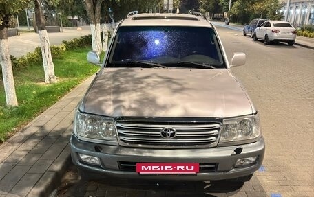 Toyota Land Cruiser 100 рестайлинг 2, 2004 год, 1 750 000 рублей, 7 фотография