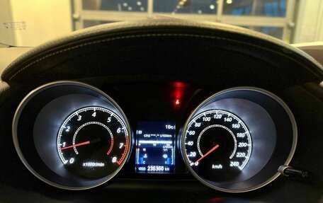 Mitsubishi Outlander III рестайлинг 3, 2010 год, 883 000 рублей, 11 фотография