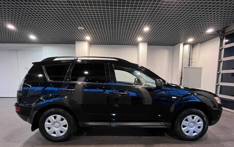 Mitsubishi Outlander III рестайлинг 3, 2010 год, 883 000 рублей, 2 фотография
