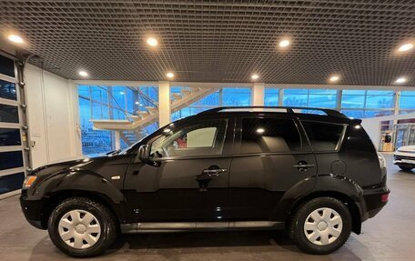 Mitsubishi Outlander III рестайлинг 3, 2010 год, 883 000 рублей, 6 фотография