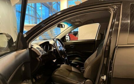 Mitsubishi Outlander III рестайлинг 3, 2010 год, 883 000 рублей, 16 фотография