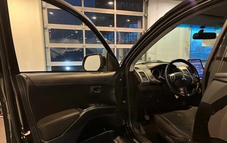 Mitsubishi Outlander III рестайлинг 3, 2010 год, 883 000 рублей, 20 фотография