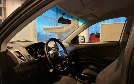 Mitsubishi Outlander III рестайлинг 3, 2010 год, 883 000 рублей, 22 фотография