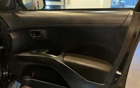 Mitsubishi Outlander III рестайлинг 3, 2010 год, 883 000 рублей, 27 фотография