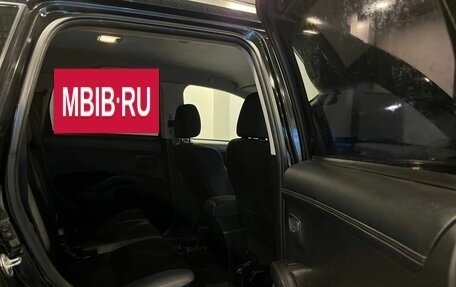 Mitsubishi Outlander III рестайлинг 3, 2010 год, 883 000 рублей, 25 фотография