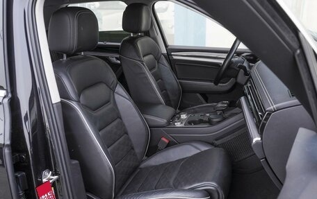 Volkswagen Touareg III, 2018 год, 5 669 000 рублей, 8 фотография